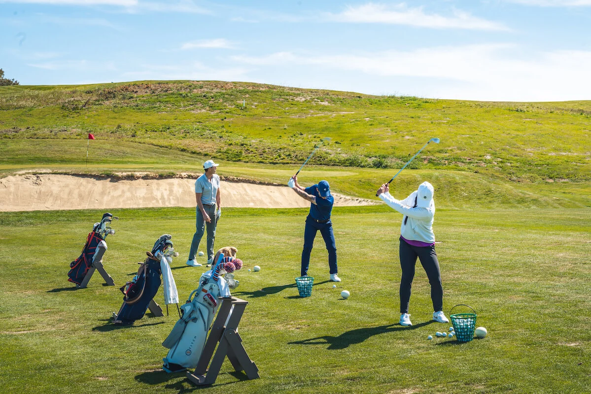 Golf Enthusiast Guide To Skills Courses Gear And Competitive Play